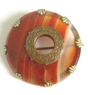 Antique Victorian Scottish agate brooch jewelry 