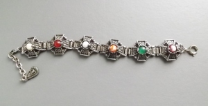 vintage modern Scottish agate glass costume jewellery cross bracelet